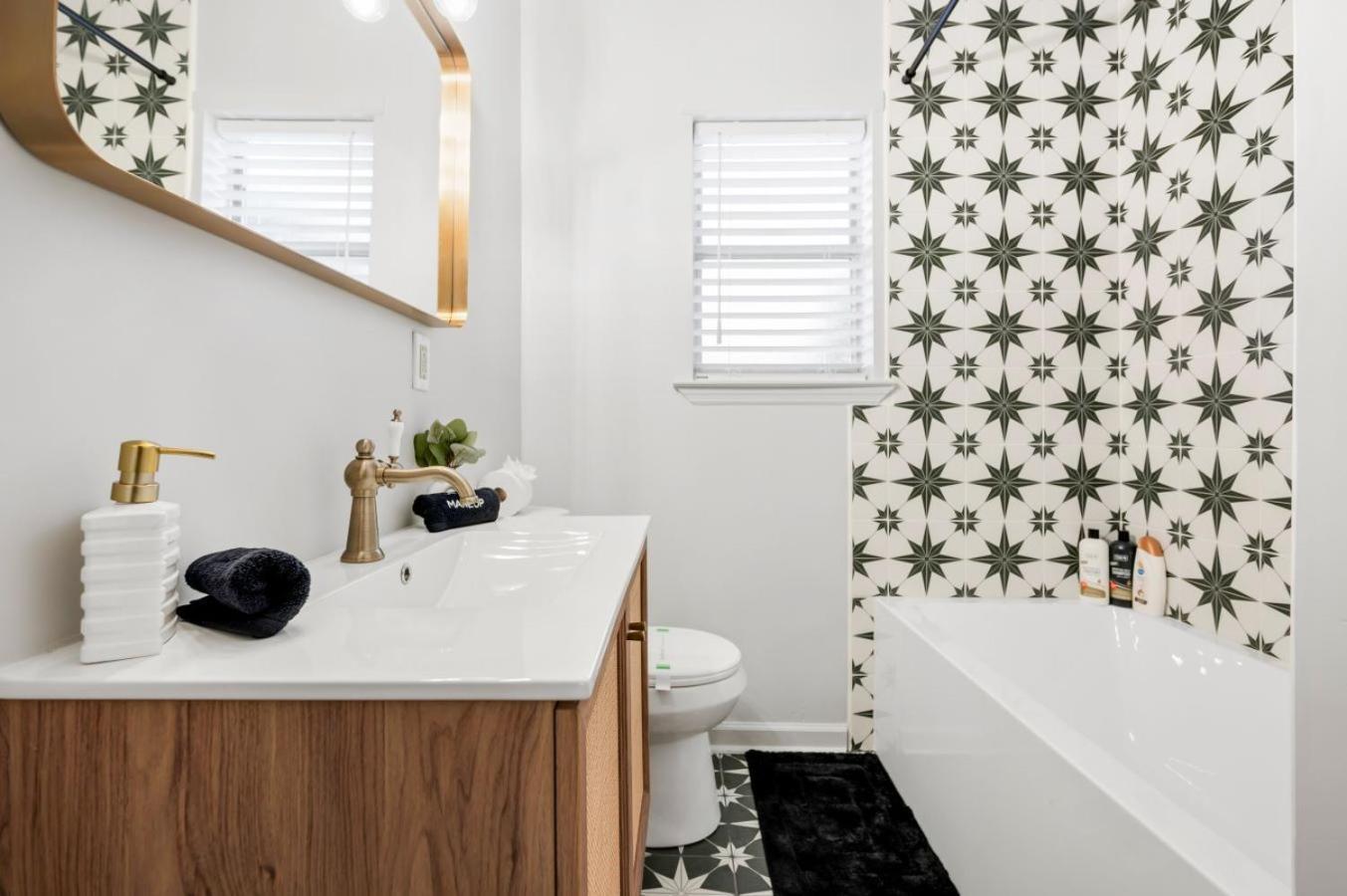 5Min To River Street, Dt - Spacious - Free Parking Savannah Exterior foto